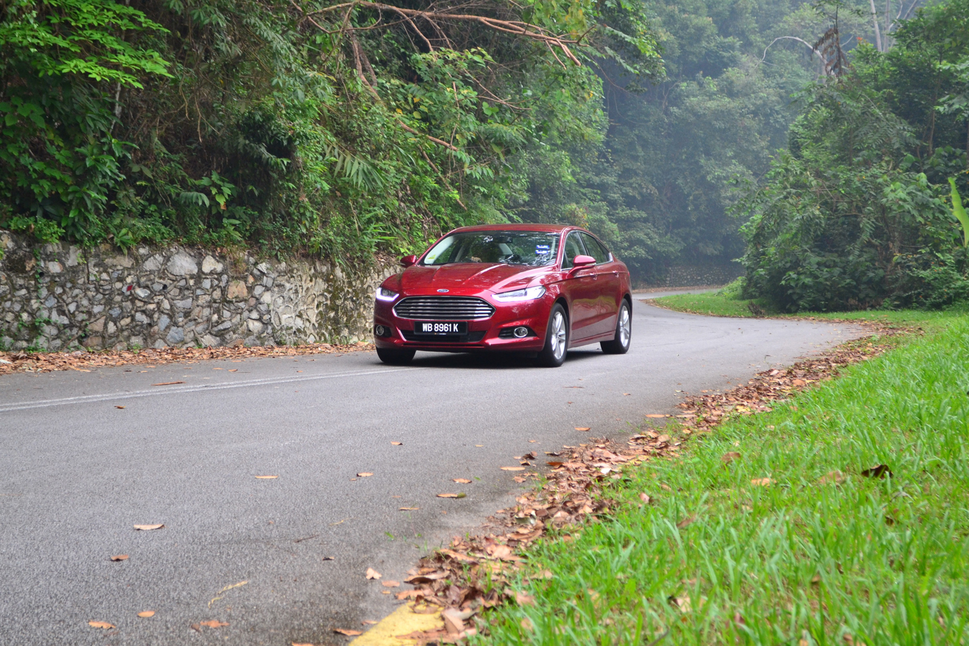 Ford Mondeo vs Peugeot 508 GT