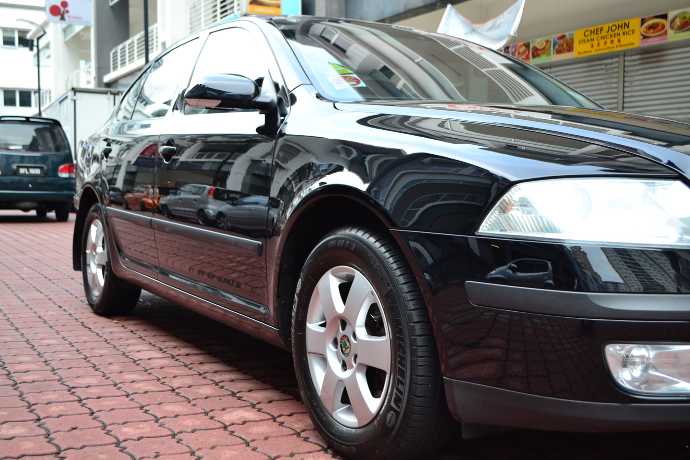 File:Skoda Octavia 1.8 TSI Green tec Elegance (III) – Frontansicht