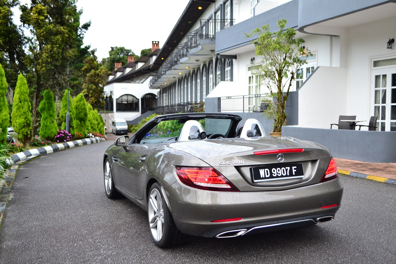 The Mercedes-Benz SLC 200 - Basic Necessities - kensomuse