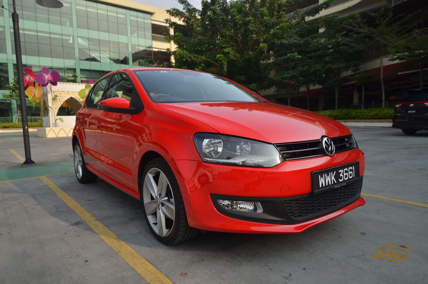 The Volkswagen Polo Sport - Are you Polo enough? - kensomuse