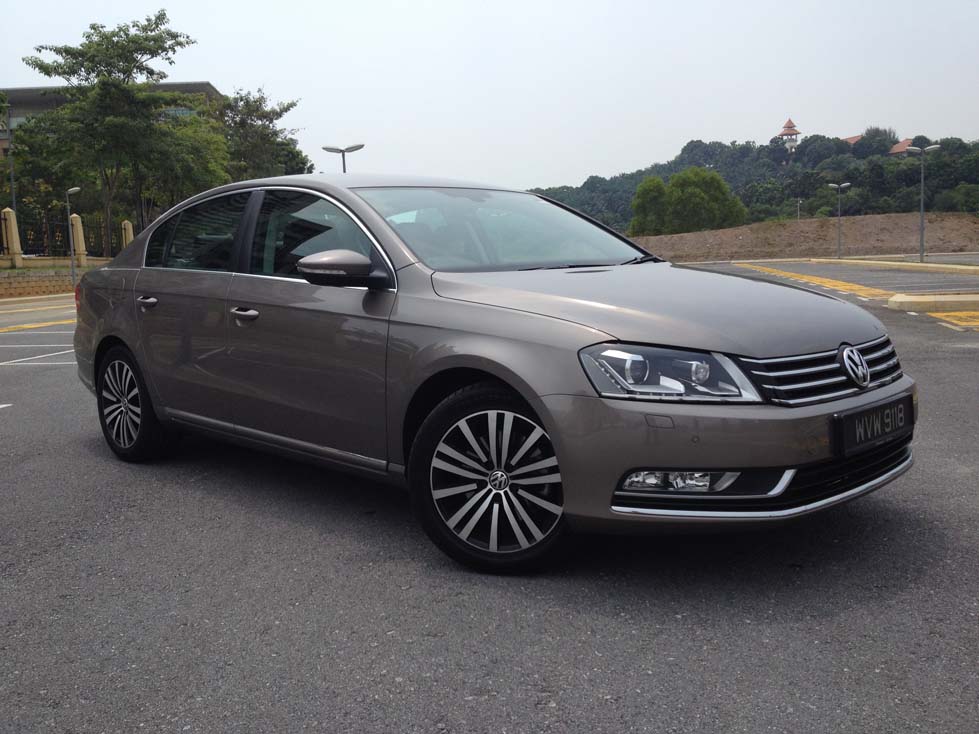 The Volkswagen Passat sedan - Executive Comfort - kensomuse