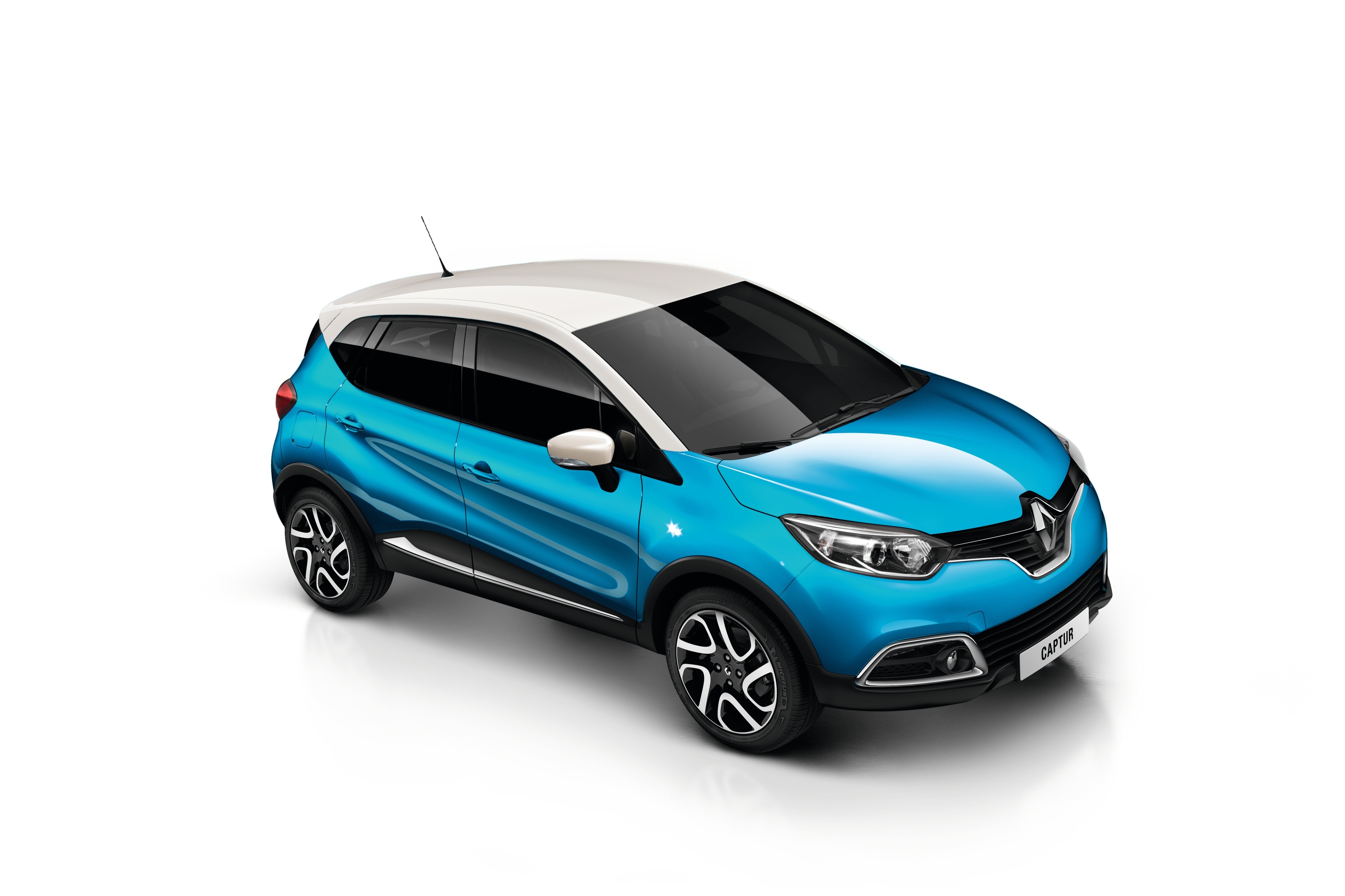 The Renault Captur Preview - A new Urban Crossover in Malaysia